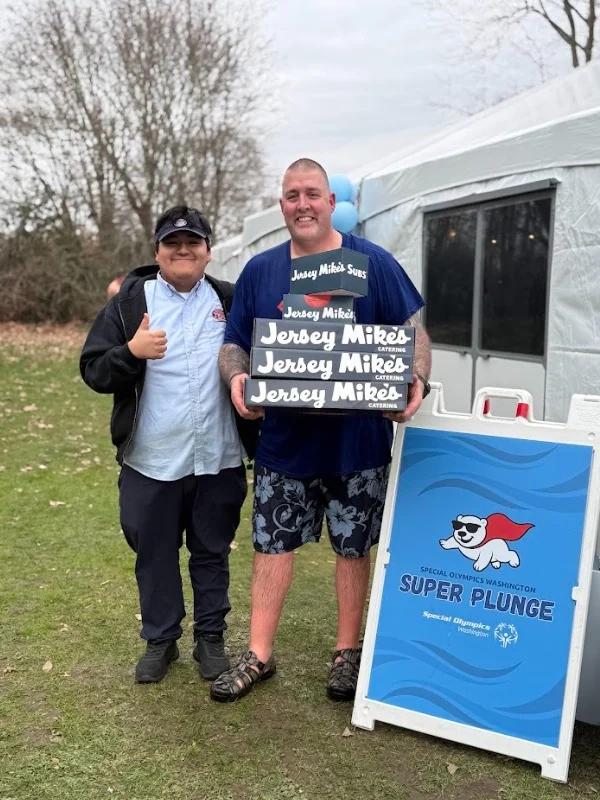 It might be 3AM… but @jerseymikes is fueling our Super Plungers through the night 💪🥶

We’ve got 9 plunges left, let’s go, SUPER PLUNGERS!

Click the link in our bio to support their 24-hour challenge!

And stay tuned… more coming in March with Jersey Mike’s 👀🔥