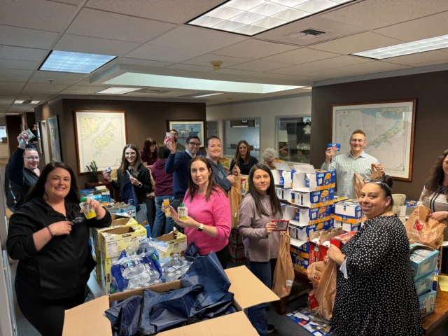 Huge thank you to our partners at @alaskanleader for stepping up in a big way for our Spring NW Regional Track event on April 25!

Their team assembled 420 snack bags for athletes and included handwritten encouragement cards in each one. It’s a simple gesture that goes a long way on competition day.

Support like this helps create a better experience for every athlete. We’re grateful to have partners who show up like this!