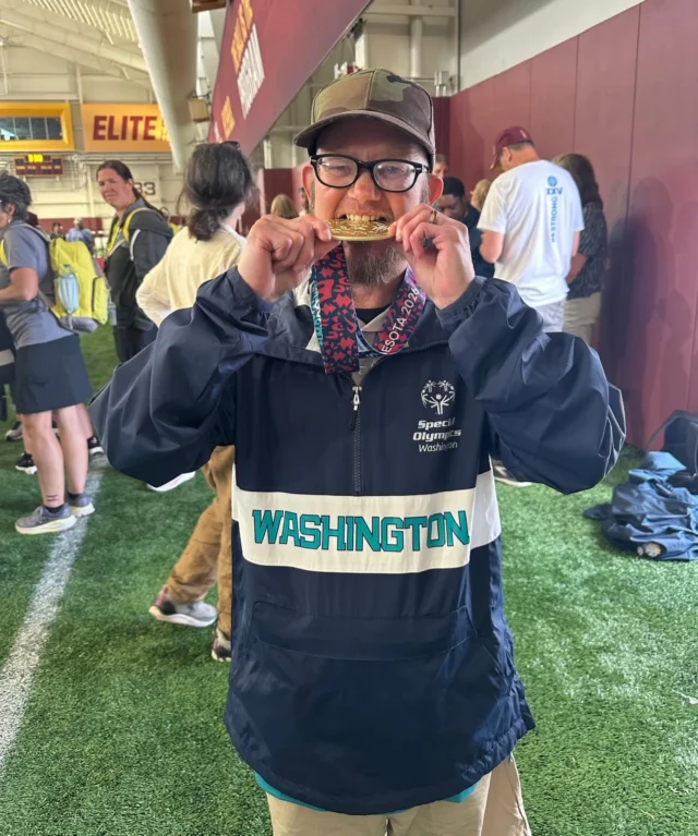 POV: you just earned Team Washington’s first gold medals of the 2026 @specialolympicsusagames!!

Let’s go, Kirk & Jodi! 🎉