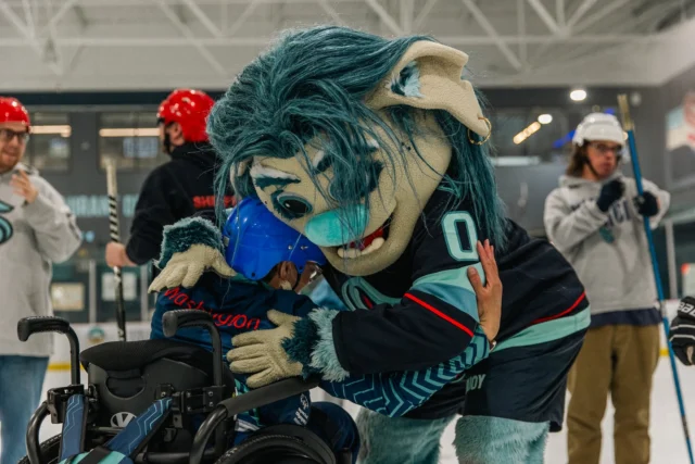 Looking for an October night out?

The Special Olympics Washington community can access specially priced tickets to select @SeattleKraken games beginning October 4.

Plus, $3 from every ticket purchased through our special offer comes back to Special Olympics Washington.

See which games are available and grab your seats!

For general season tickets and the February 27 Special Olympics Night, click the link in our bio!